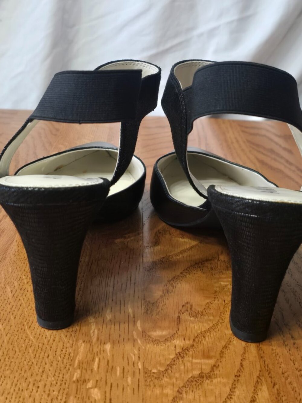 Anne Klein Pointed Toe Ankle Strap Pump Black Women Size 10 - Picture 7 of 9